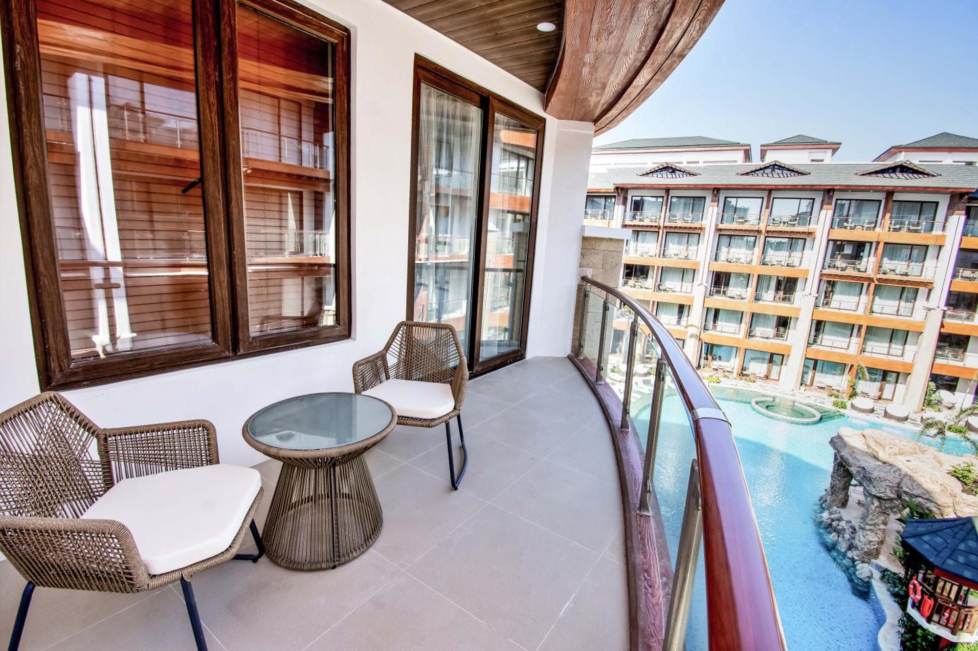 Mandarin Bay Resort And Spa Balabag  Esterno foto