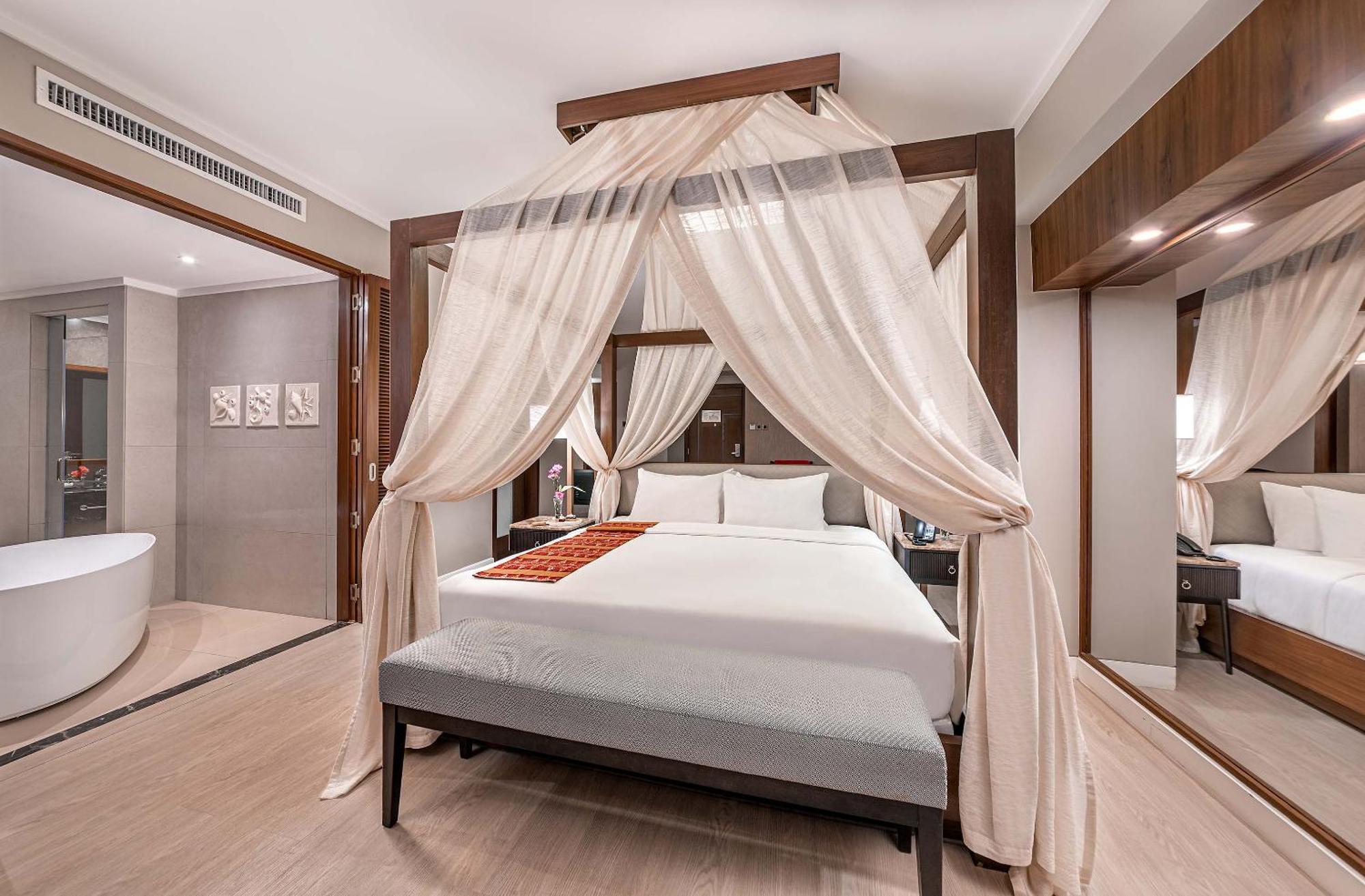 Mandarin Bay Resort And Spa Balabag  Esterno foto