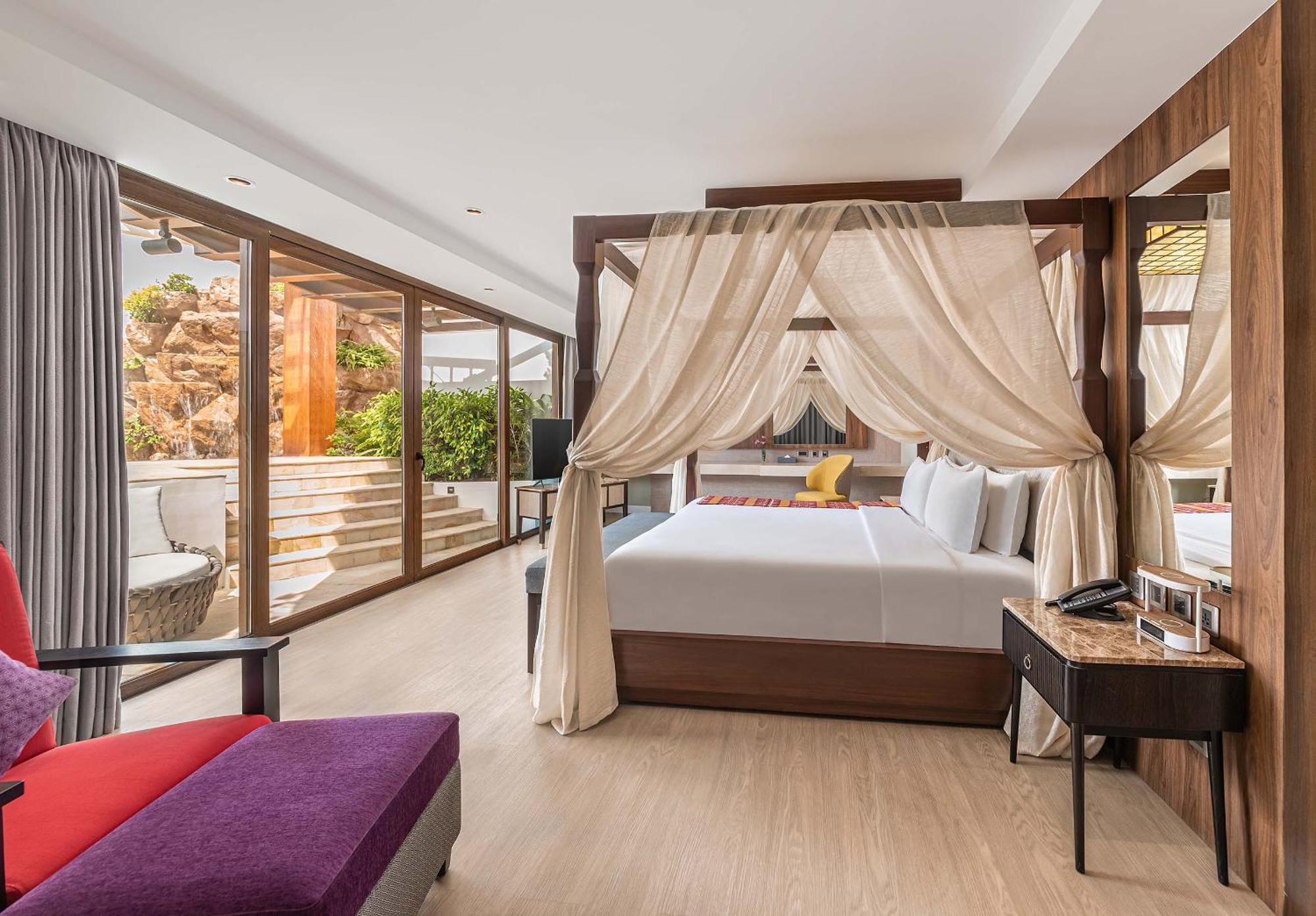 Mandarin Bay Resort And Spa Balabag  Esterno foto